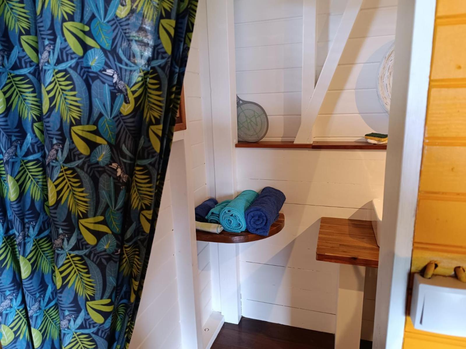 Ti Kaz Anoli Cottage En Bois Avec Vue Sur La Baie Terre-de-Bas Εξωτερικό φωτογραφία